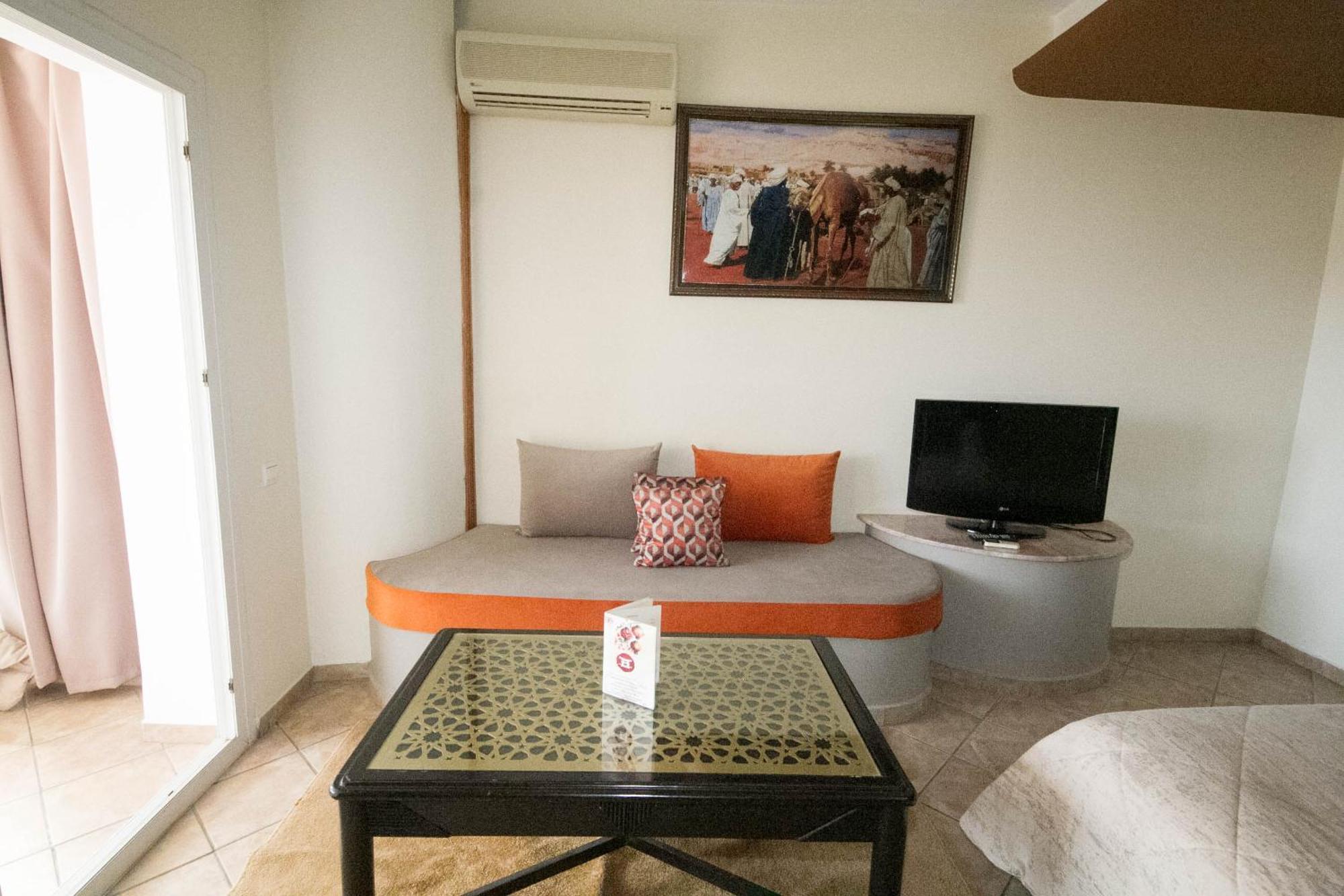 Appart'Hotel Intouriste Agadir Exterior photo