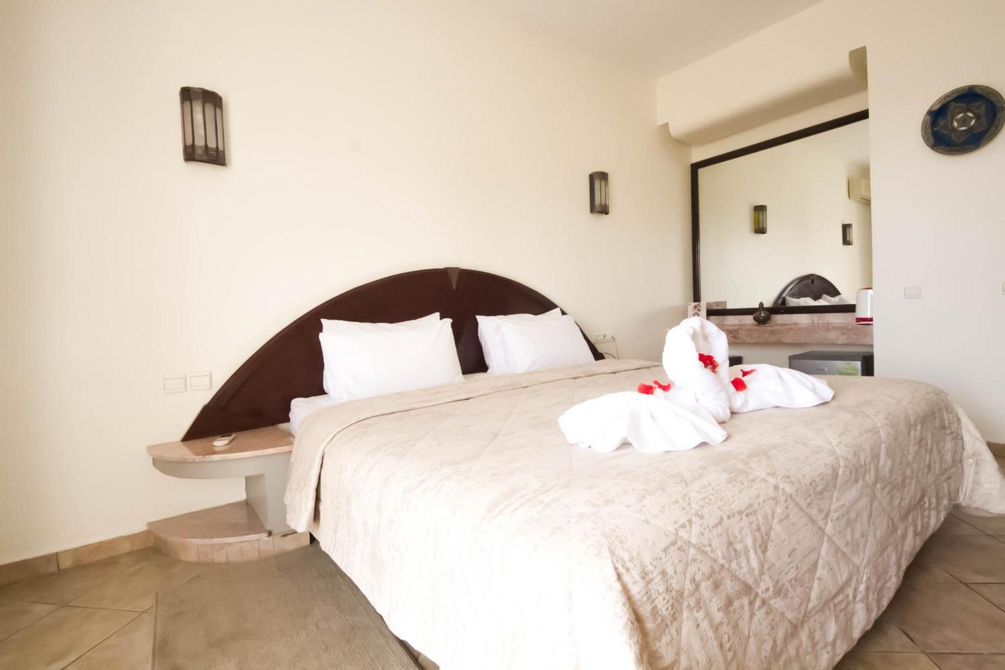 Appart'Hotel Intouriste Agadir Exterior photo